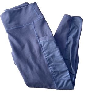 Fabletics Grey Workout Legging. With Pockets and Mesh Side Panel. Size Small